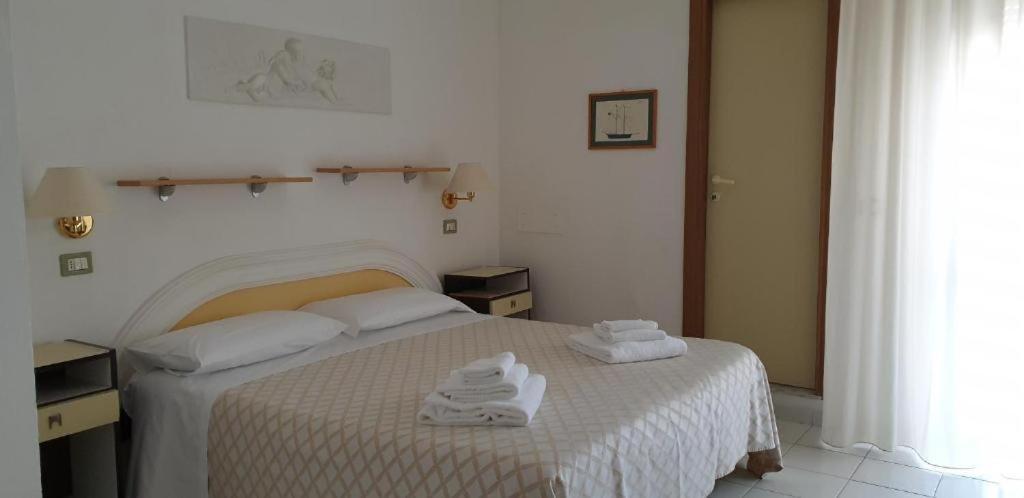 Hotel Continental Κατόλικα Εξωτερικό φωτογραφία