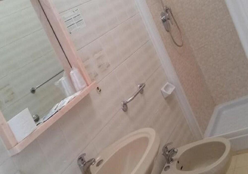Hotel Continental Κατόλικα Εξωτερικό φωτογραφία