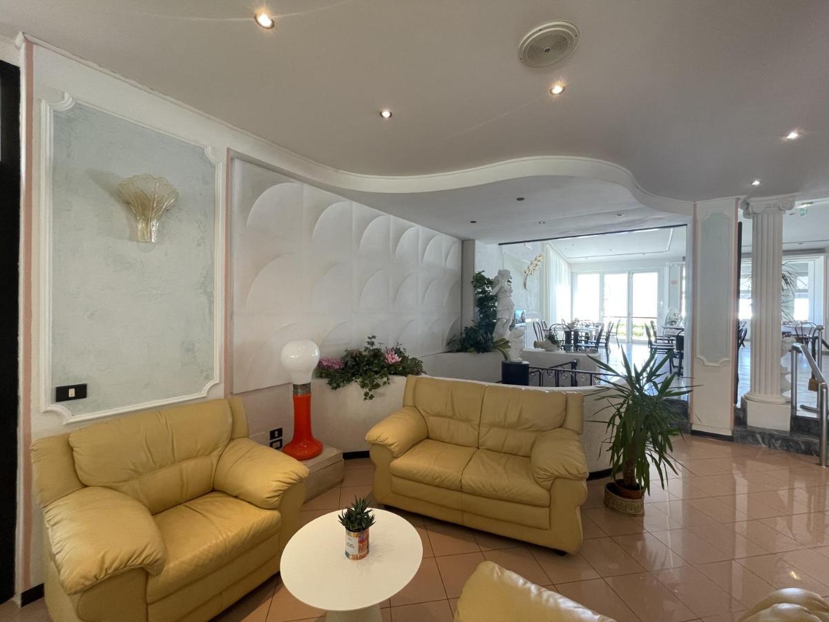Hotel Continental Κατόλικα Εξωτερικό φωτογραφία