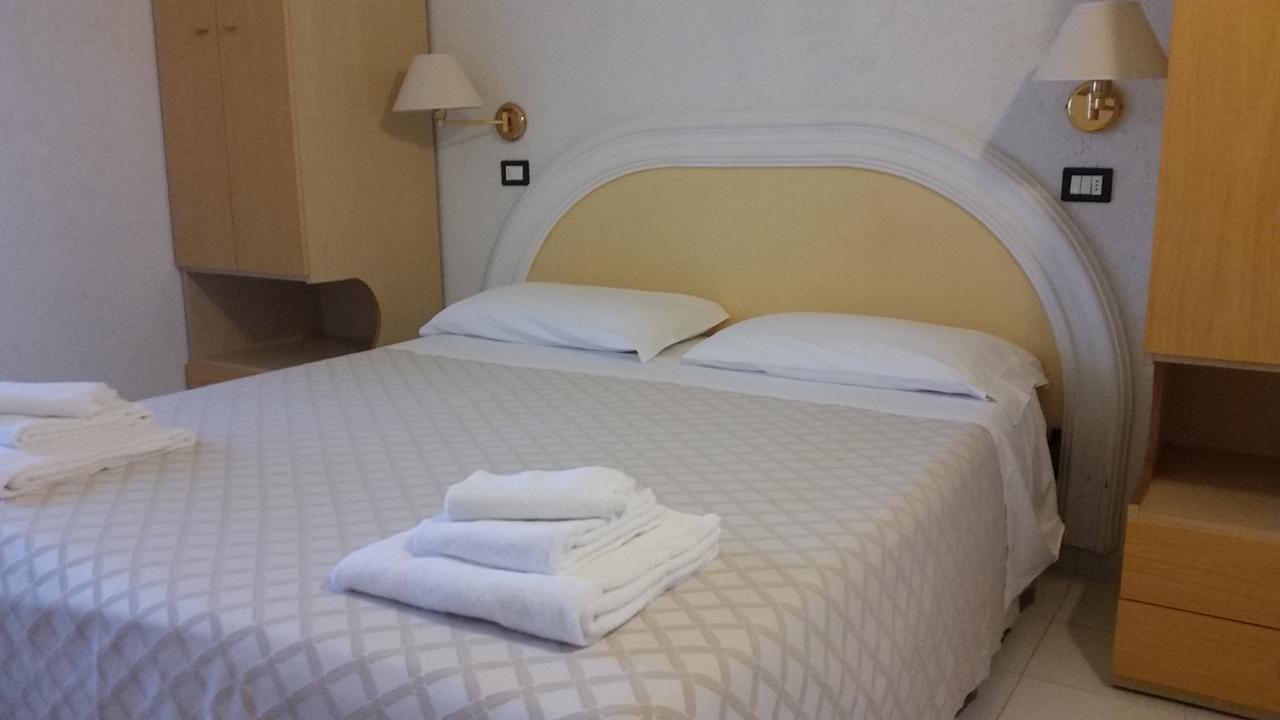 Hotel Continental Κατόλικα Εξωτερικό φωτογραφία